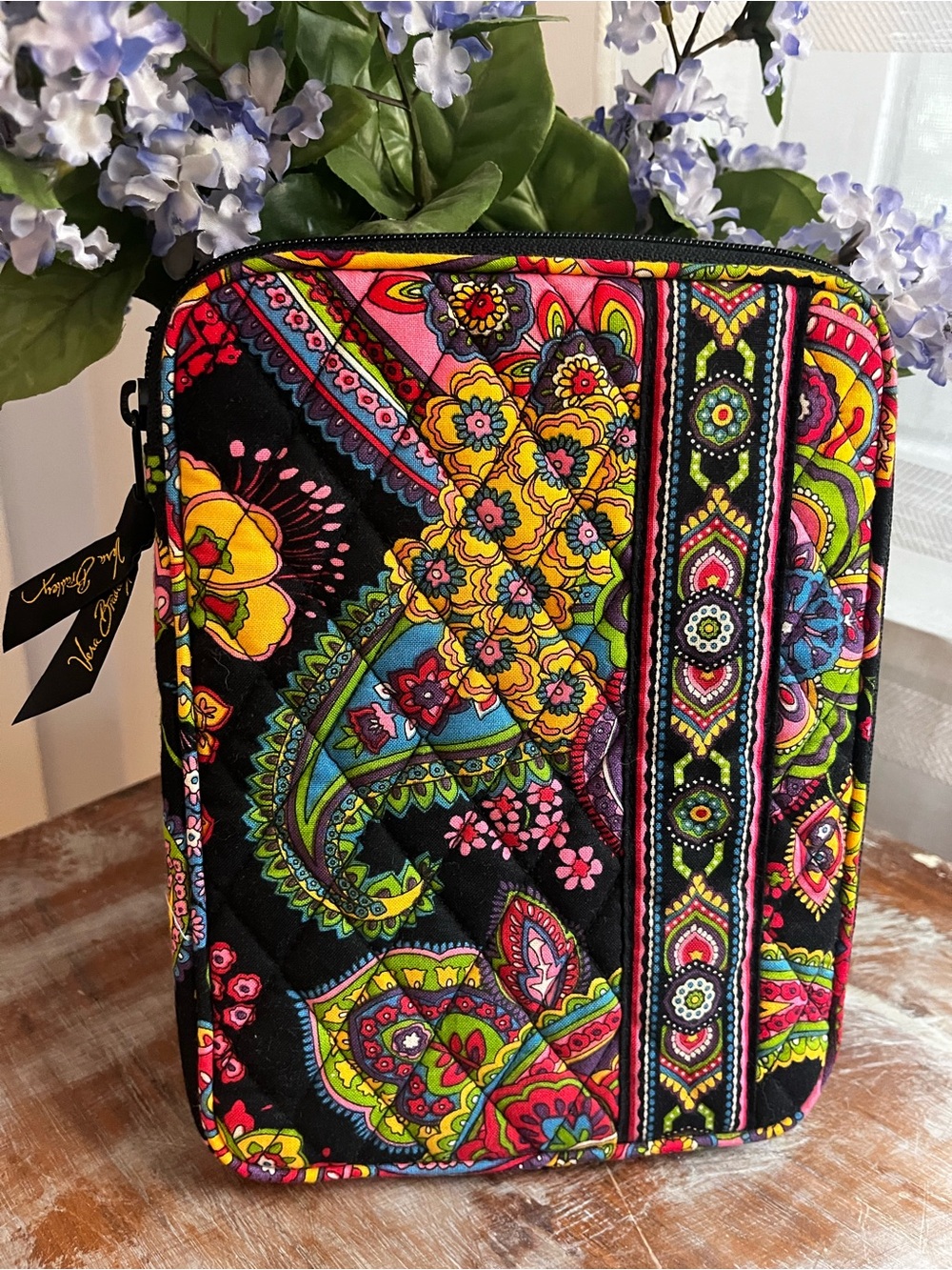 Vera Bradley Black Multi Floral Paisley Organizer